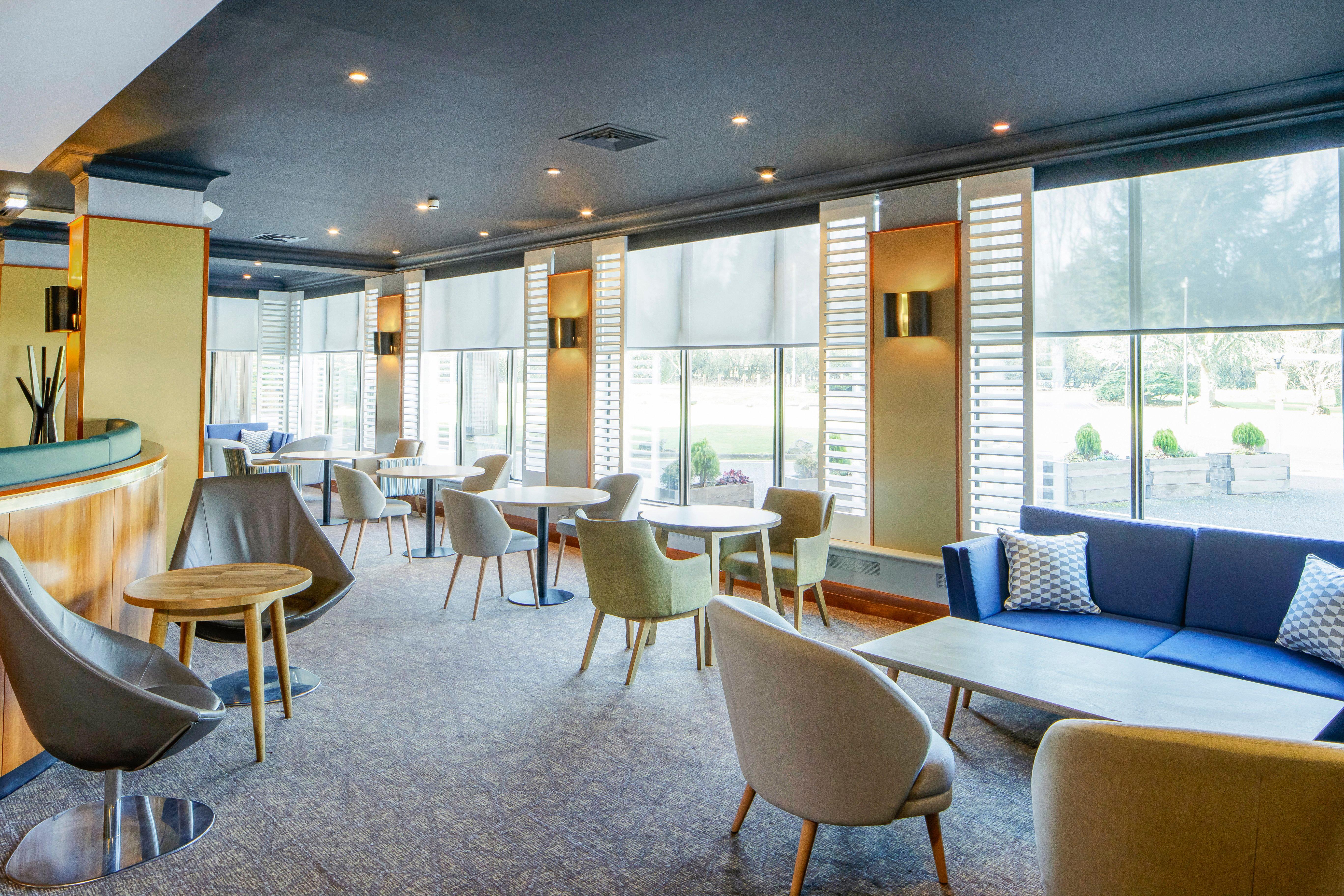 Holiday Inn Peterborough West By Ihg Exterior photo