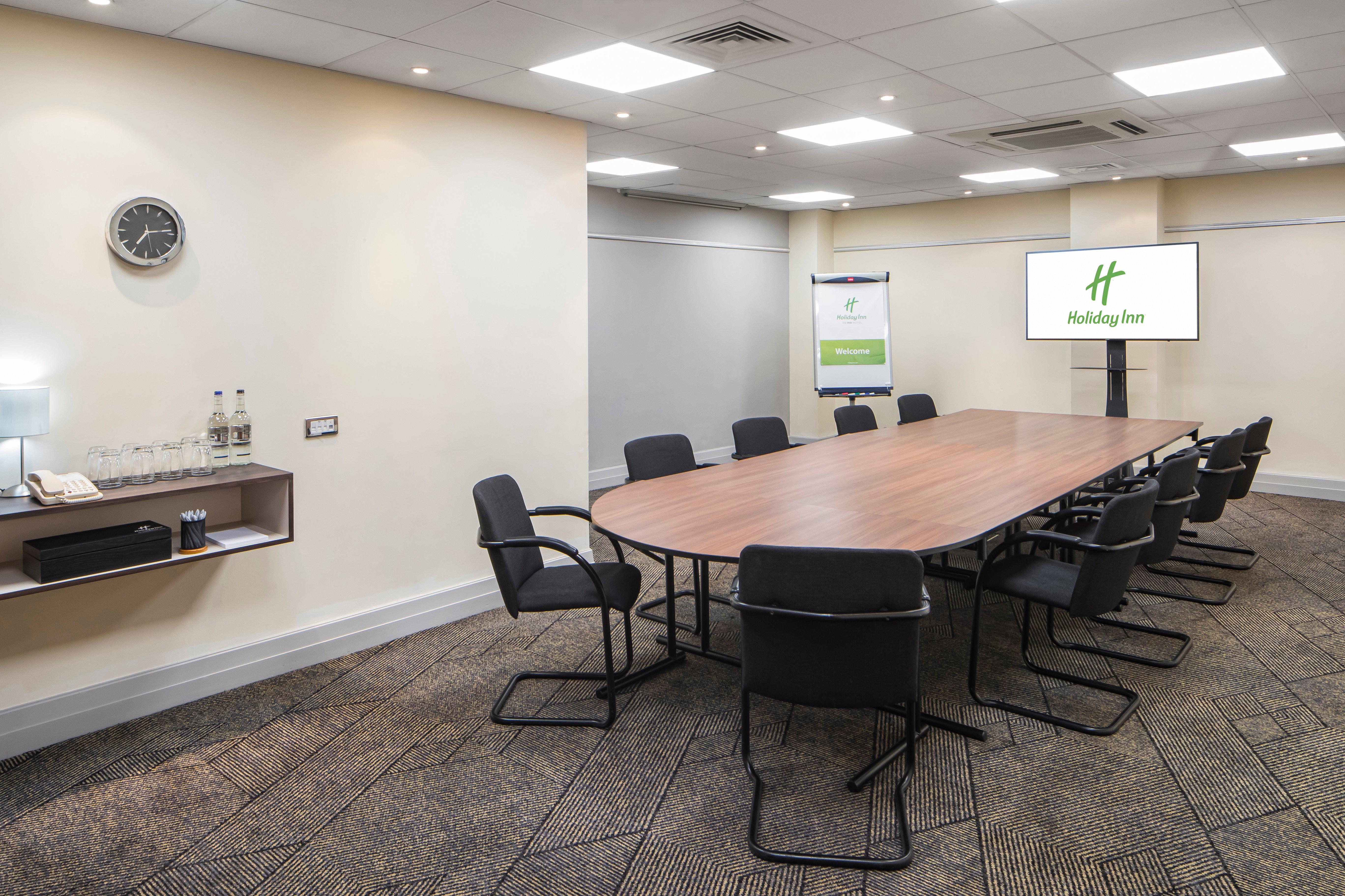 Holiday Inn Peterborough West By Ihg Exterior photo